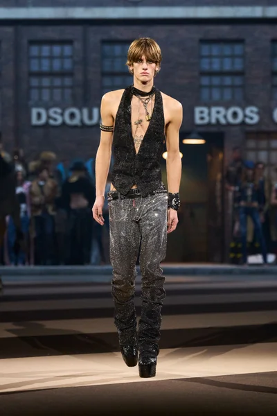 Look 42